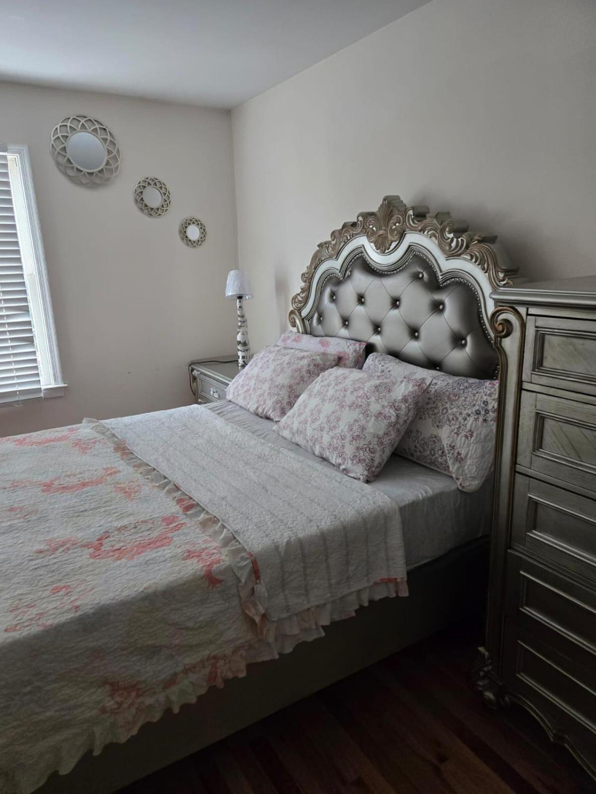 Special Rate Worthy Posh And Magnificent 4 Bedrooms And Two & Half Bath 格林贝尔特 外观 照片
