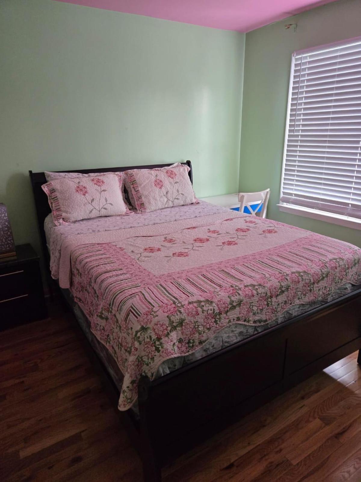 Special Rate Worthy Posh And Magnificent 4 Bedrooms And Two & Half Bath 格林贝尔特 外观 照片