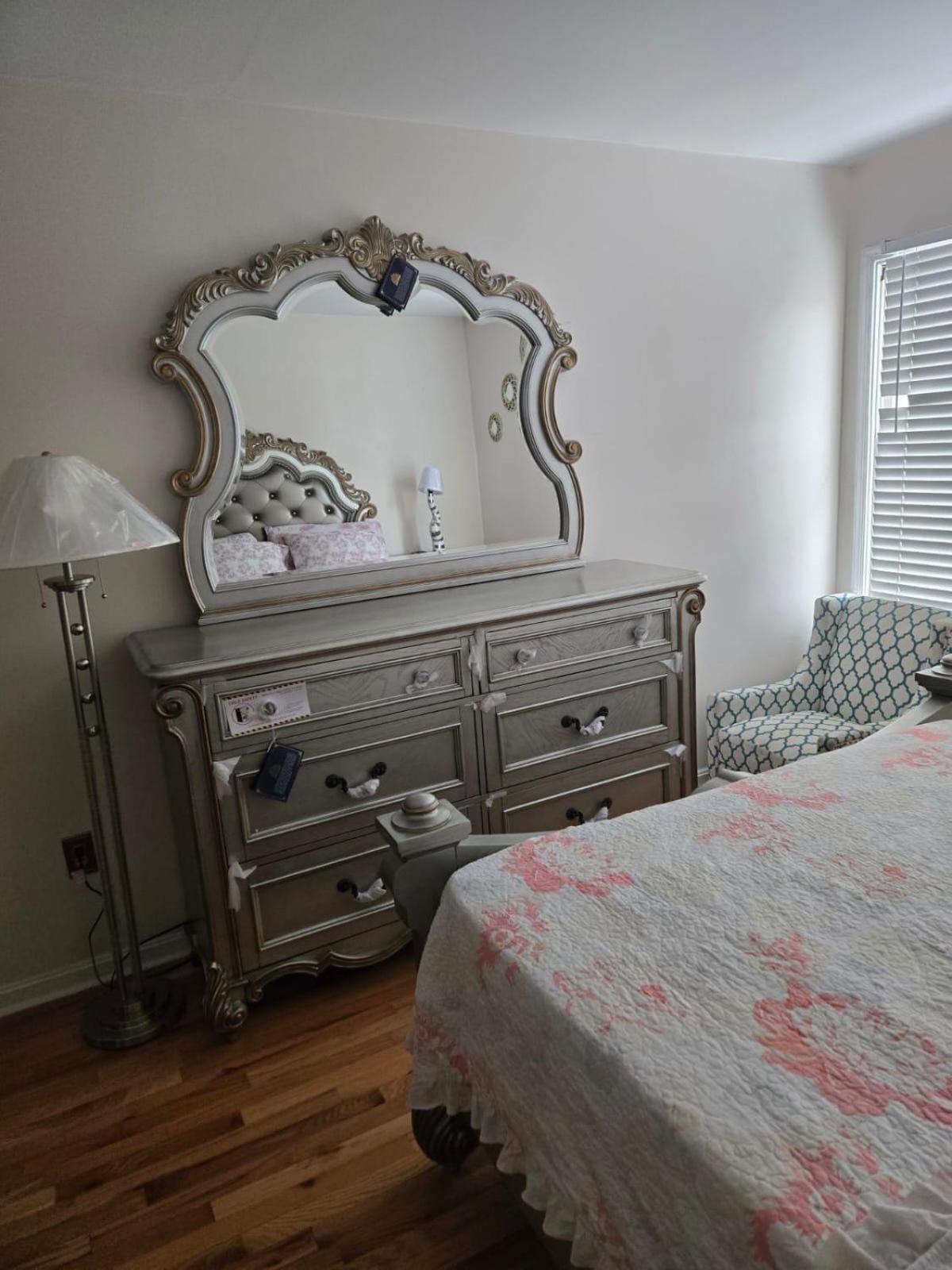 Special Rate Worthy Posh And Magnificent 4 Bedrooms And Two & Half Bath 格林贝尔特 外观 照片