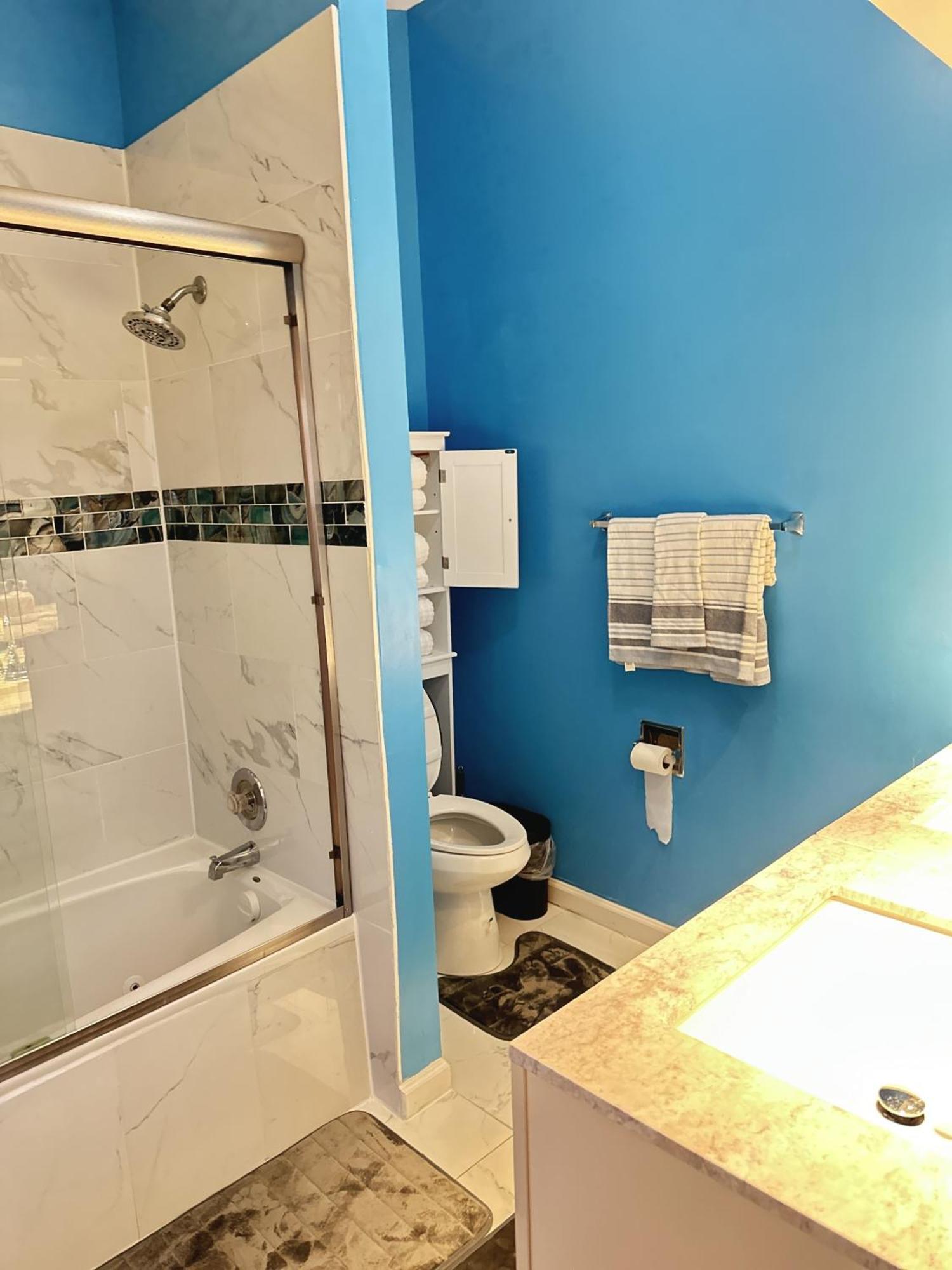Special Rate Worthy Posh And Magnificent 4 Bedrooms And Two & Half Bath 格林贝尔特 外观 照片
