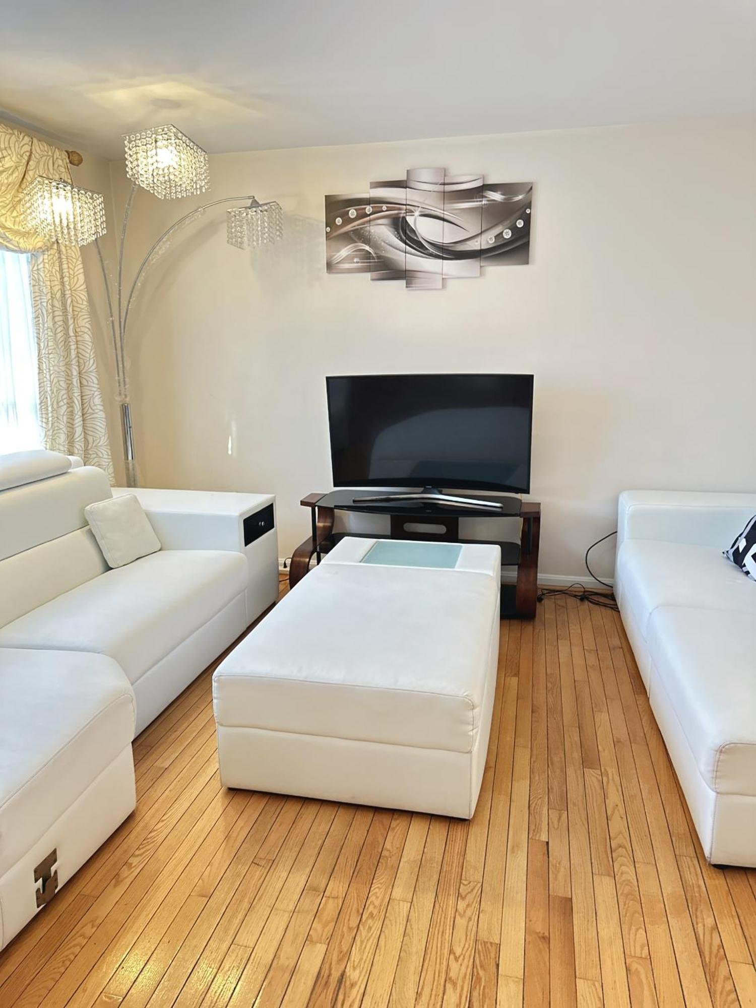 Special Rate Worthy Posh And Magnificent 4 Bedrooms And Two & Half Bath 格林贝尔特 外观 照片
